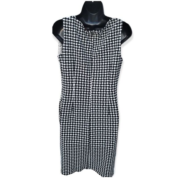 ILE Graphic Side Ruching Sleeveless Dress Black & White Size 8 - Picture 5 of 6